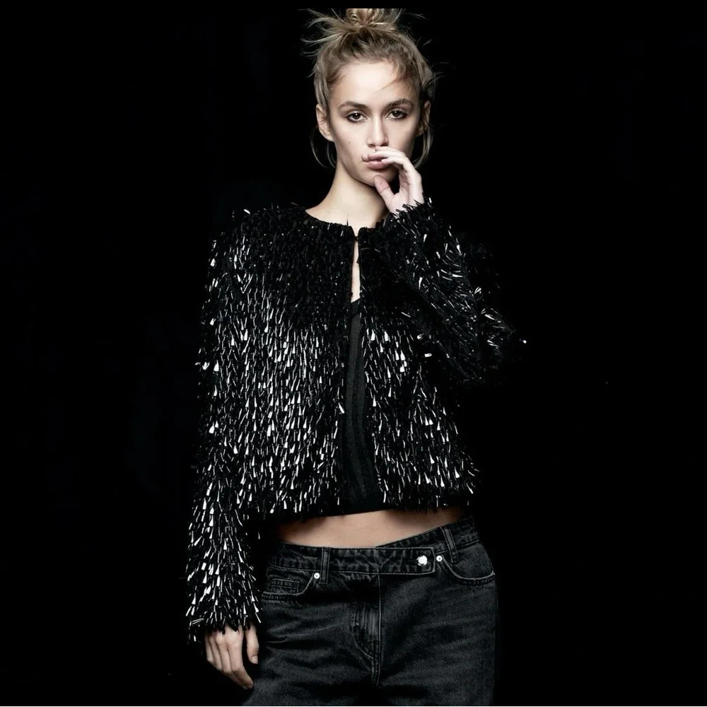 NWT ZARA CROPPED SEQUIN JACKET🔥 - Picture 2 of 3